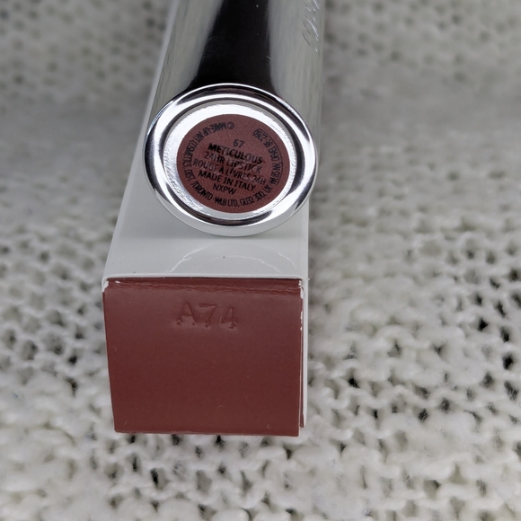 M·A·C Locked Kiss 24hr Lipstick in Meticulous, 1.8g/0.06oz - Picture 6 of 10